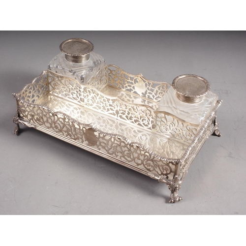 303 - A Godwin & Son silver ink stand with pierced decoration, 19.8oz troy approx, and two associated ... 