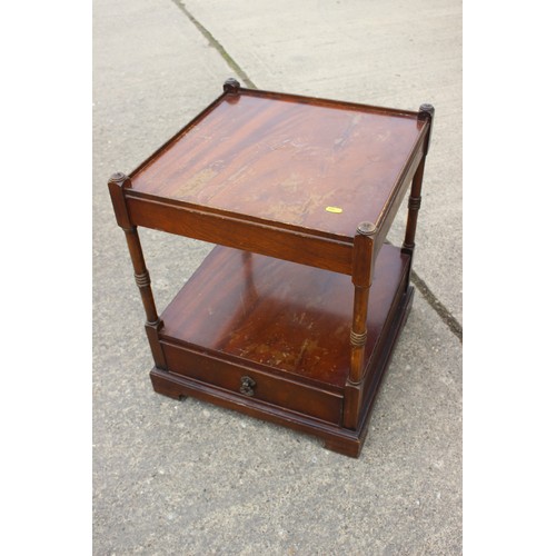 545 - An early 20th century mahogany shape top two-tier occasional table, on cabriole supports, 25