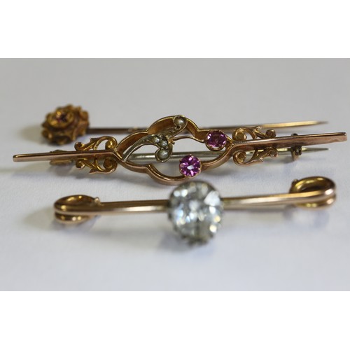 293 - A 9ct gold and paste set bar brooch, 2.4g, a 9ct gold, seed pearl and paste set bar brooch, 1.8g, an... 