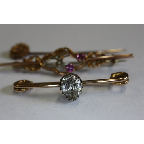 293 - A 9ct gold and paste set bar brooch, 2.4g, a 9ct gold, seed pearl and paste set bar brooch, 1.8g, an... 