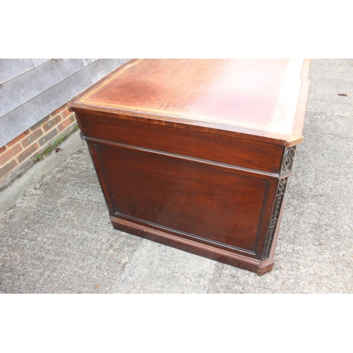 596 - A partners early 20th century mahogany double pedestal desk with tooled lined leather top, inverse b... 