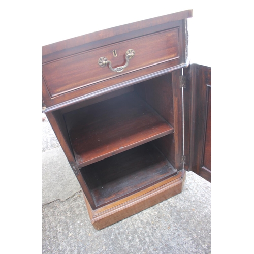 596 - A partners early 20th century mahogany double pedestal desk with tooled lined leather top, inverse b... 