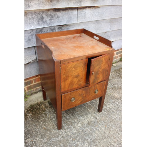 539 - A 19th century mahogany tray top washstand, fitted cupboard over single drawer, 21