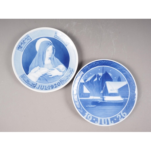 11 - Two Royal Copenhagen Christmas plates, 1920 and 1926