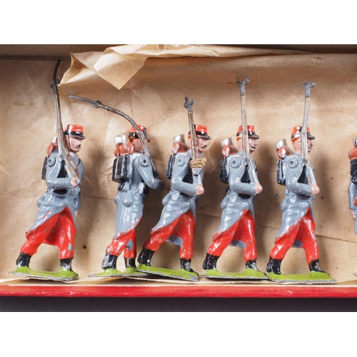 146 - A quantity of Britains lead painted toy soldiers including French Infantry, Chinese Infantry, Arabs ... 