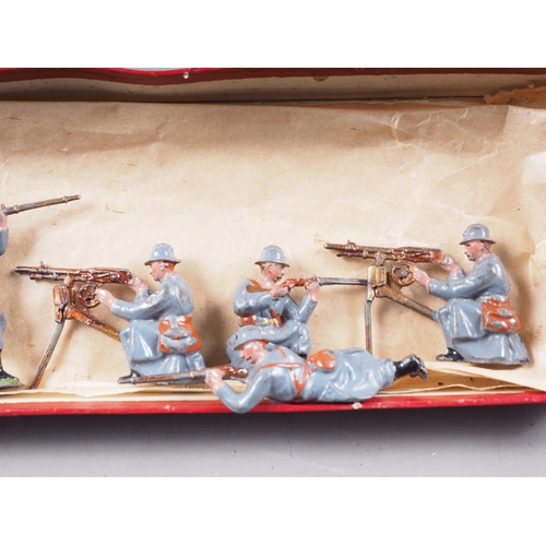 146 - A quantity of Britains lead painted toy soldiers including French Infantry, Chinese Infantry, Arabs ... 