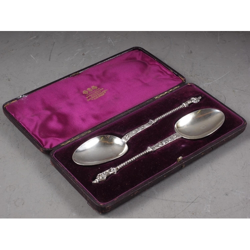 290 - A pair of Dutch silver apostle spoons, in fitted case, 3.6oz troy approx