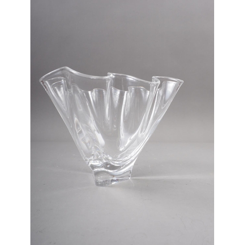 23 - A Steuben clear glass shaped bowl, 7