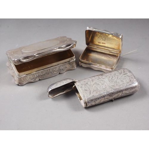 316 - A Victorian silver pill box, a Victorian silver snuff box (converted to a vesta case) and an Edwardi... 