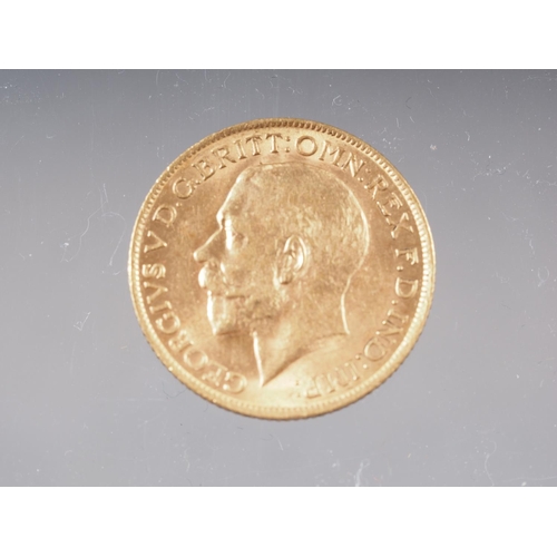 452 - A gold half sovereign, dated 1913