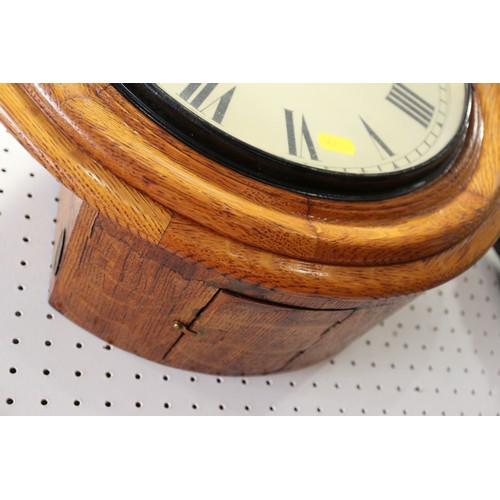 132 - A GWR single fusee wall clock, in oak case (formerly at Reading Station) with LMS brass plate, 16