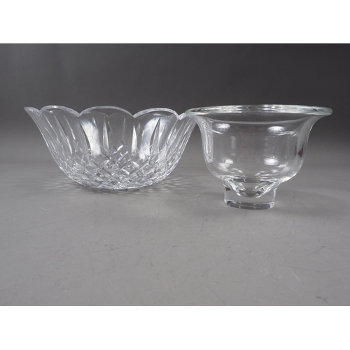 19 - A Waterford cut crystal fruit bowl, 9