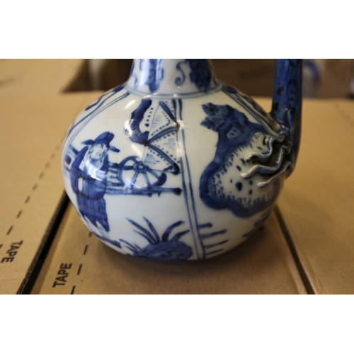 47 - A Chinese blue and white porcelain ewer, a pair of blue and white porcelain vases, a similar dish, a... 