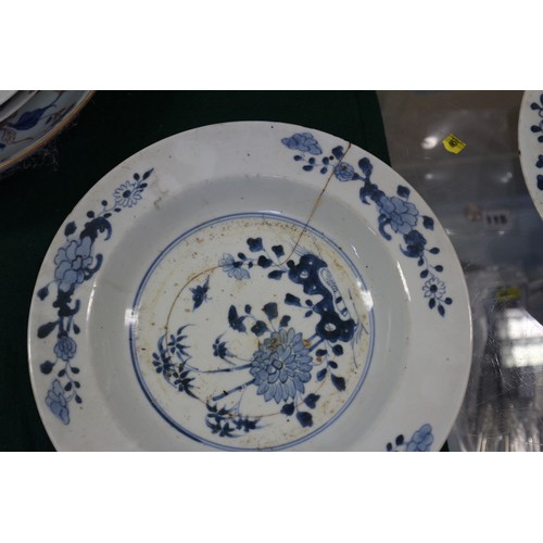 59 - An Imari shallow dish (cracks), 1