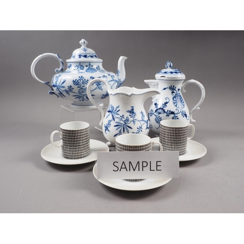 44 - A Meissen blue and white 