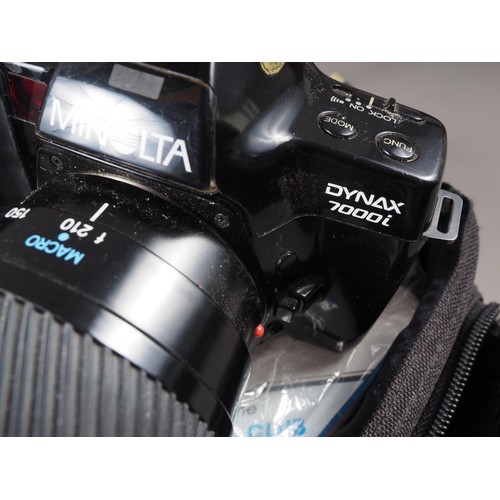 164 - A Minolta Dynax 500SI SLR, five other Minolta Dynax cameras and accessories, and other cameras and p... 