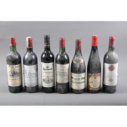 269 - A bottle of 1958 Grand Cru Classe Chateau Pape Clement Graves, a bottle of 1964 Cru Bourgeois Chatea... 