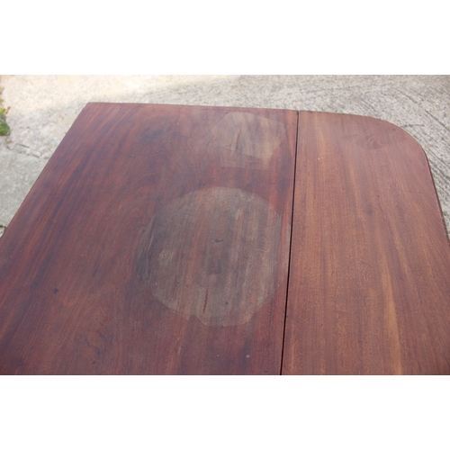 429 - A 19th century mahogany Pembroke table, fitted one drawer, on square taper supports, 32