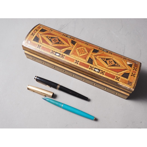 180 - A Parker 61 turquoise and rolled gold fountain pen, a Mont Blanc No 22 fountain pen and a marquetry ... 