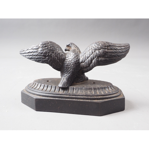 100 - A cast iron eagle desk weight, 4 1/4