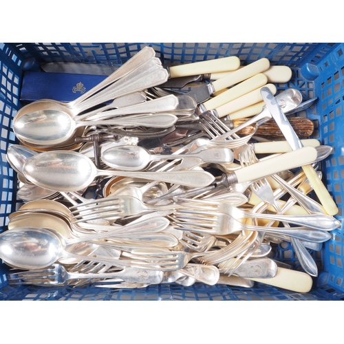 171 - A collection of silver plate Old English, fiddle pattern and other flatware