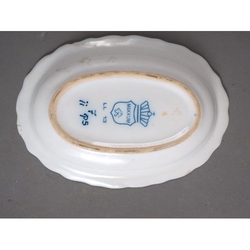 17 - A Makkum delftware oval dish, 5