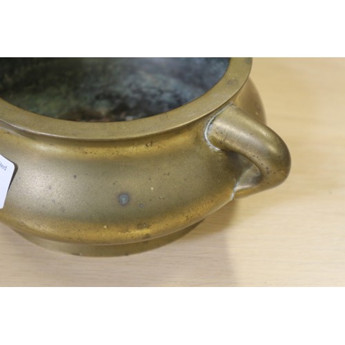 86 - A Chinese bronze two-handled censer, 5 1/2