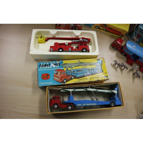 171 - Two Corgi Major die-cast model Simon Snorkel fire engines N' 1127, a 