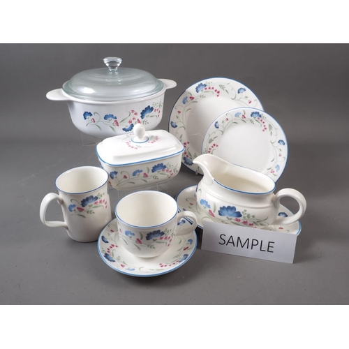 33 - A Royal Doulton 