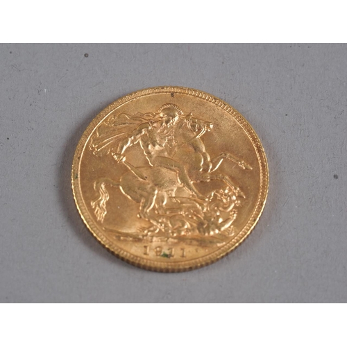 303 - A gold sovereign, dated 1911