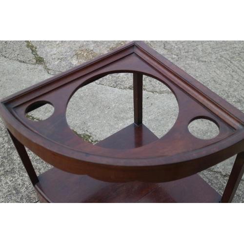 416 - A late 19th century mahogany bowfront corner washstand, 24