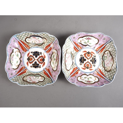 10 - A pair of Samson Paris Imari style dishes, 8