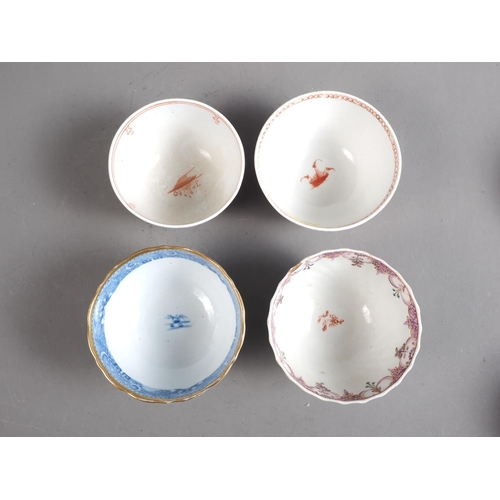 7 - Ten 18th century and later English porcelain tea bowls with chinoiserie decoration (some with rim ch... 