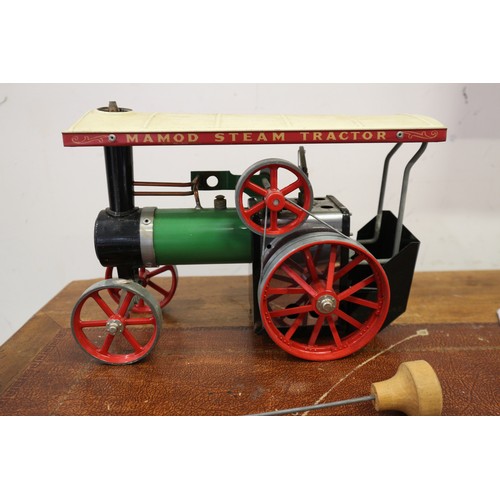 155 - A Mamod steam engine tractor, in box (missing some components)