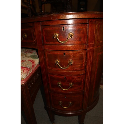 529 - A Gillows style mahogany, satinwood banded and box line inlaid kidney-shape desk, fitted eight gradu... 