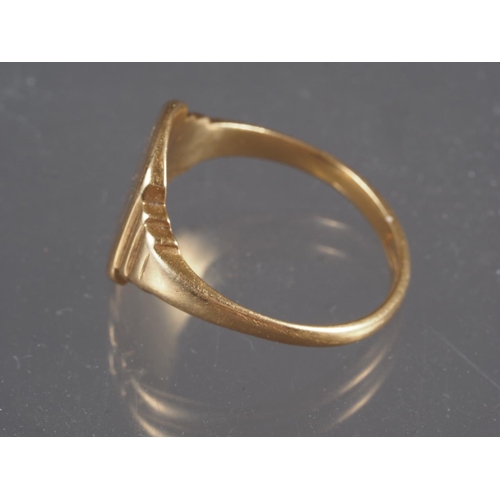 288 - An 18ct gold signet ring, size ‘U 1/2’, 6.5g