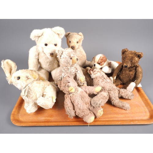 116 - Five assorted soft toy teddy bears and other soft toy animals, various