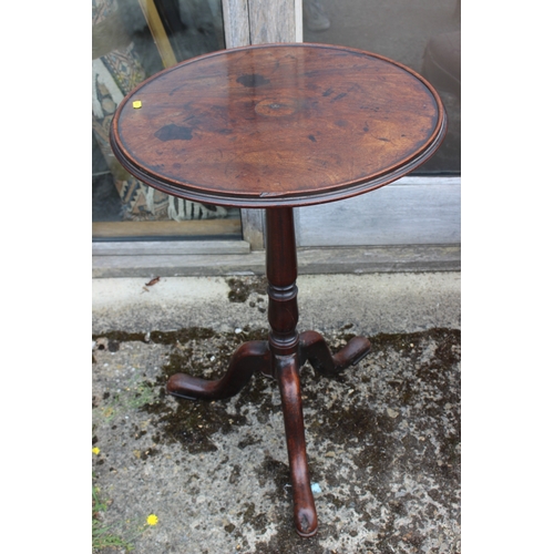 436 - A 19th century mahogany circular top occasional table, on turned column and tripod splayed supports,... 