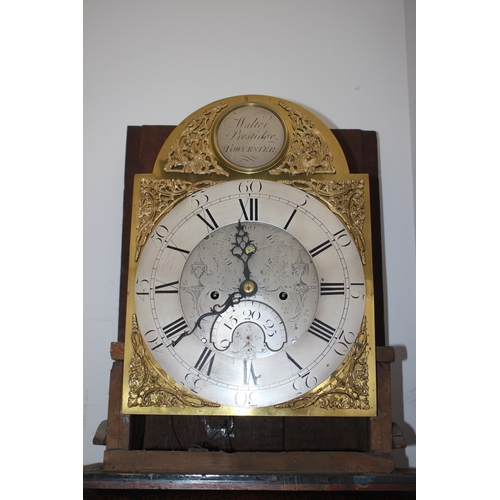 476 - A mid 18th century chinoiserie lacquered long case clock with brass and silvered dial, date window, ... 