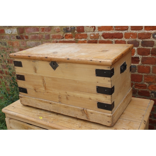 614 - A pine box with wrought iron carry handles, 26 1/2