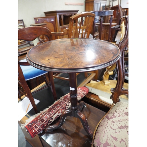 436 - A 19th century mahogany circular top occasional table, on turned column and tripod splayed supports,... 