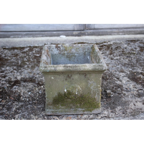 685 - A cast stone planter, 11