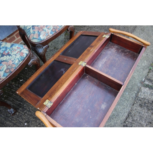 486 - A walnut duet stool, upholstered in blue fabric, on square tapered stretchered supports