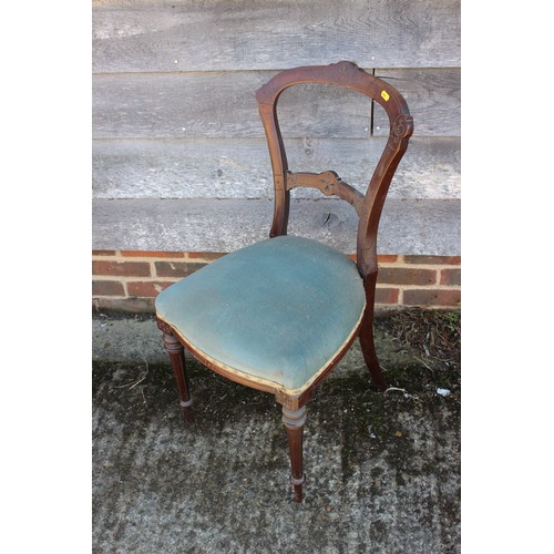 456 - A mahogany dining chair of Chippendale design with pierced splay and drop-in seat, on moulded and st... 