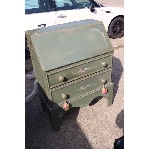 506 - A painted fall front bureau with fitted interior over three drawers, on bracket feet, 36