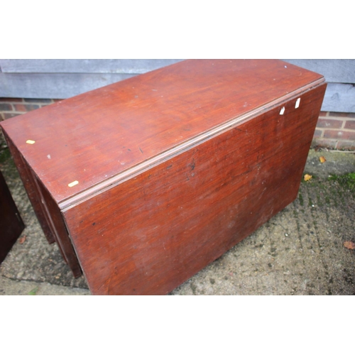 467 - A mid Victorian mahogany deep drop leaf dining table, on six square taper supports, 43 1/2