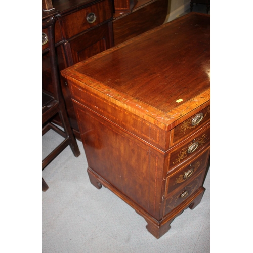 486 - A Sheraton Revival mahogany, satinwood banded and painted bowfront kneehole desk, fitted eight drawe... 