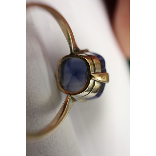 312 - A 9ct gold Ceylon sapphire solitaire ring, stone 10.4mm x 10.76mm x 6mm deep, size S