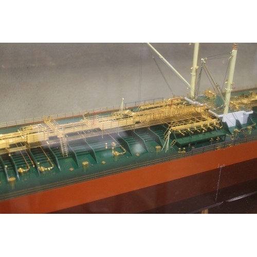 199 - A Fuji Bijutsu Mokei Co Ltd shipyard model of a tanker 