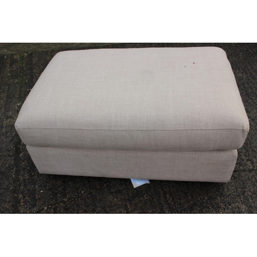 574 - A rectangular pouffe/ottoman, upholstered in a linen, 36